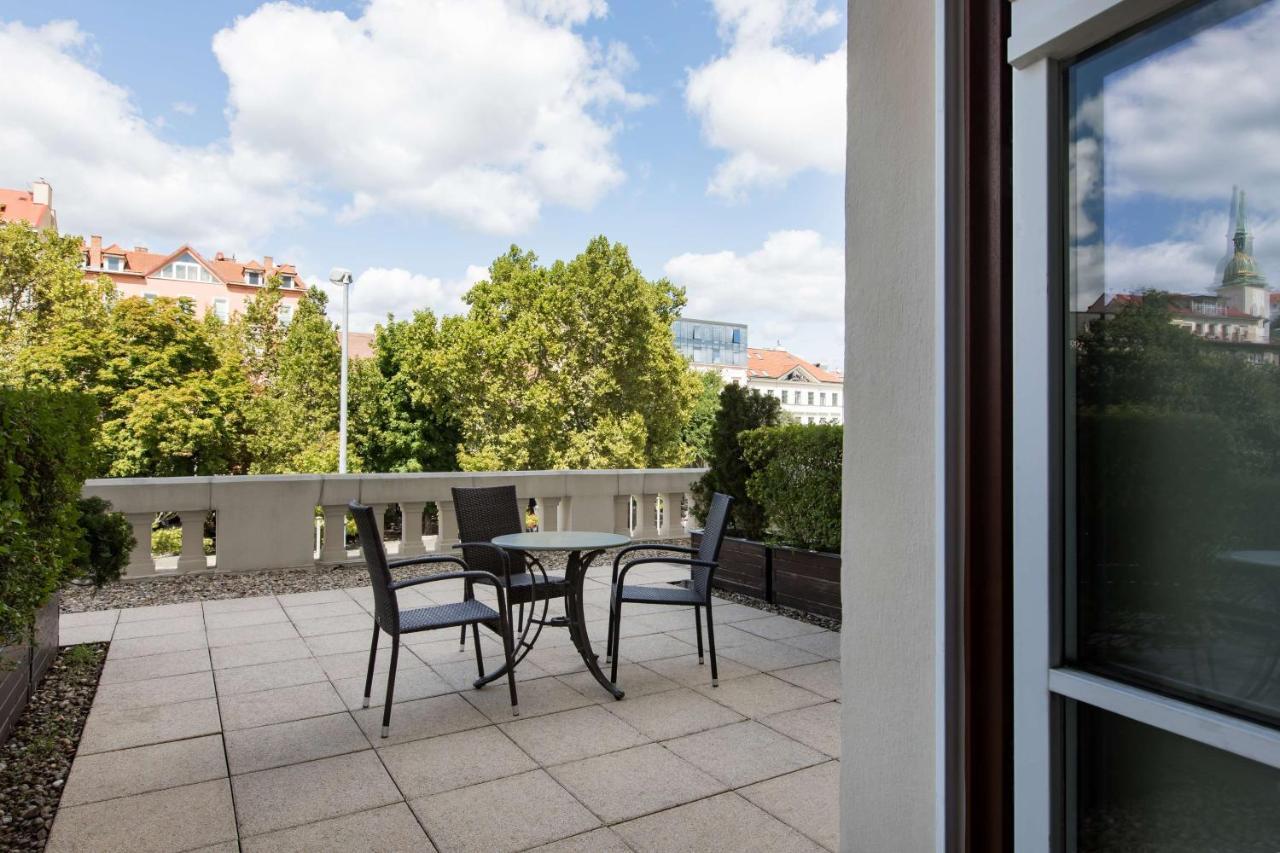 Radisson Blu Carlton Hotel, Bratislava Exterior photo