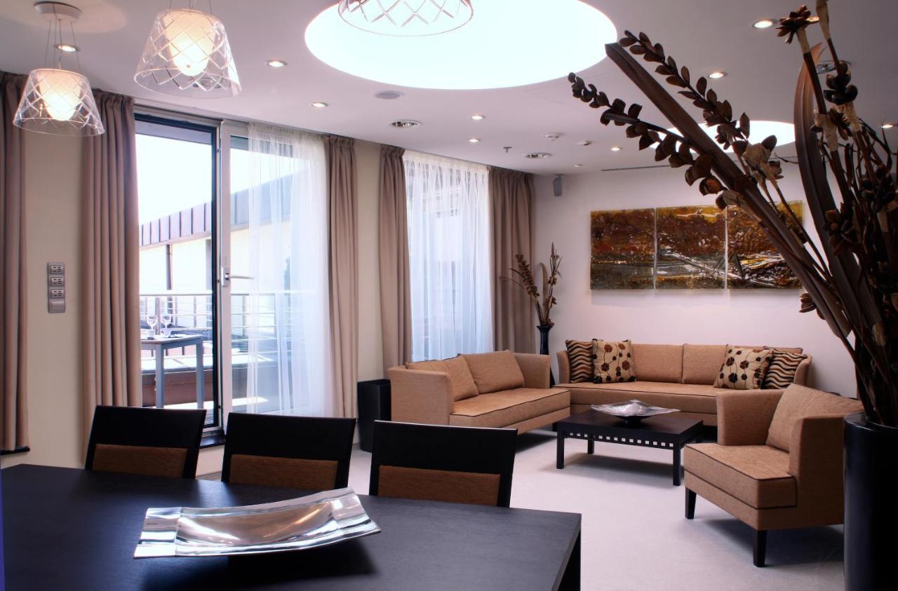 Radisson Blu Carlton Hotel, Bratislava Exterior photo